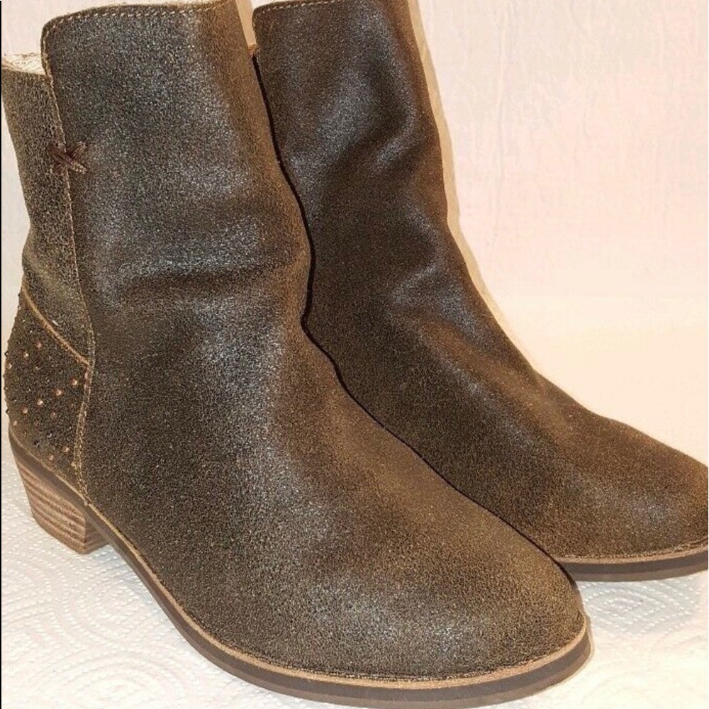 Reef adora studded ankle boots size 7.5